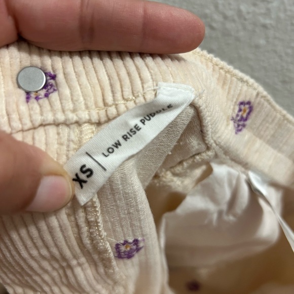 Pacsun Off White Embroidered Corduroy Low Rise Puddle Pants XS - Picture 13 of 13